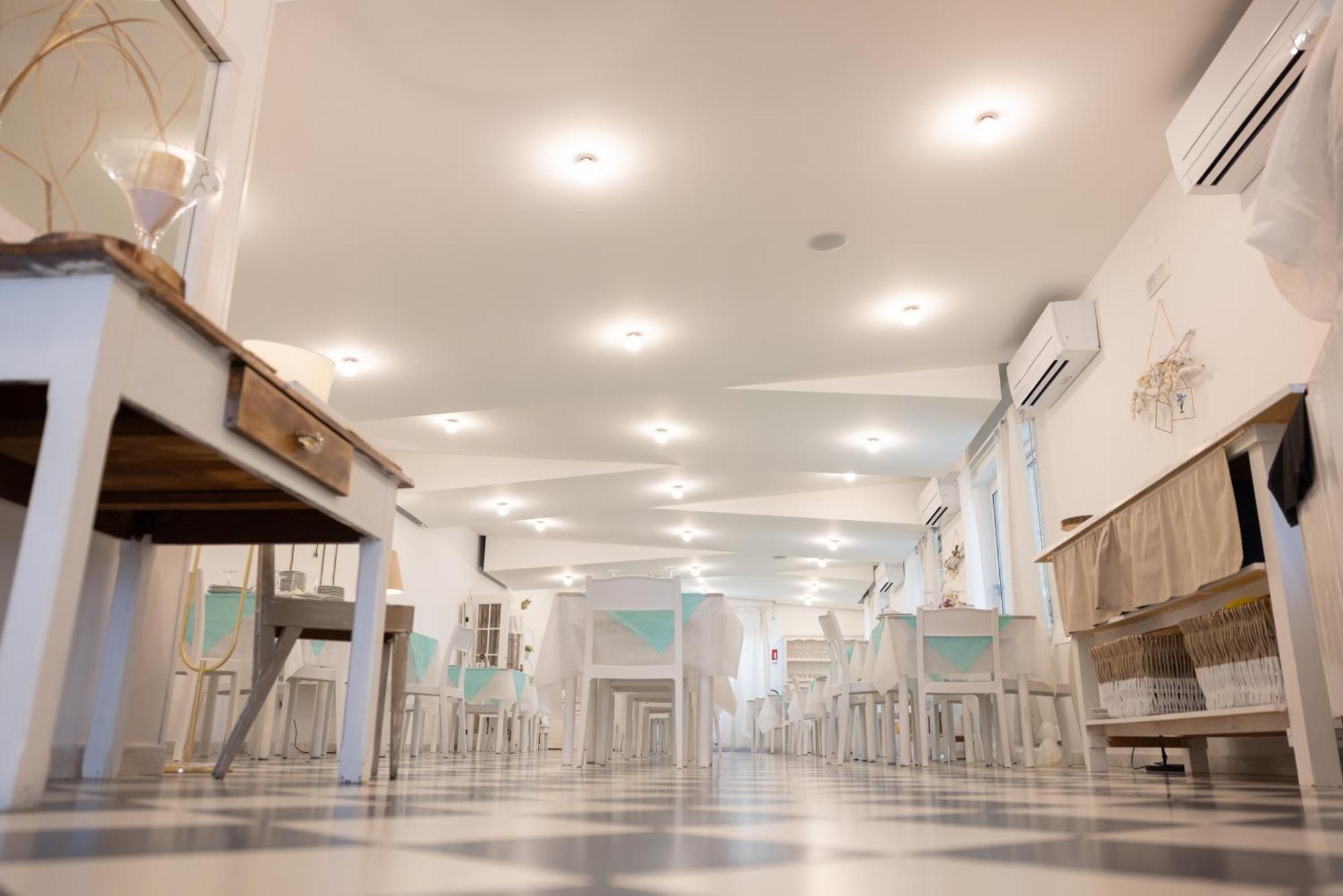 Hotel Petit Silvi Marina Kültér fotó